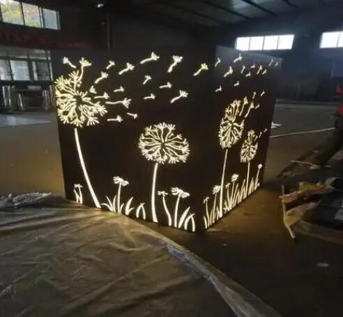 三河耐候钢灯箱